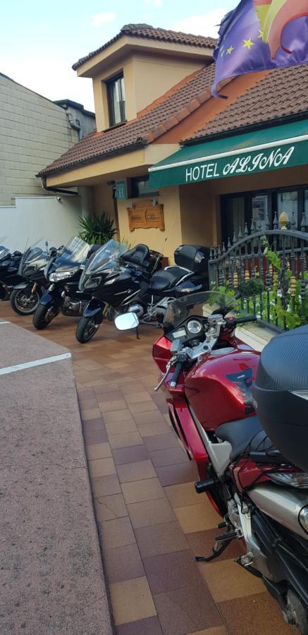 Hotel Alina カンガス・デル・ナルセア エクステリア 写真